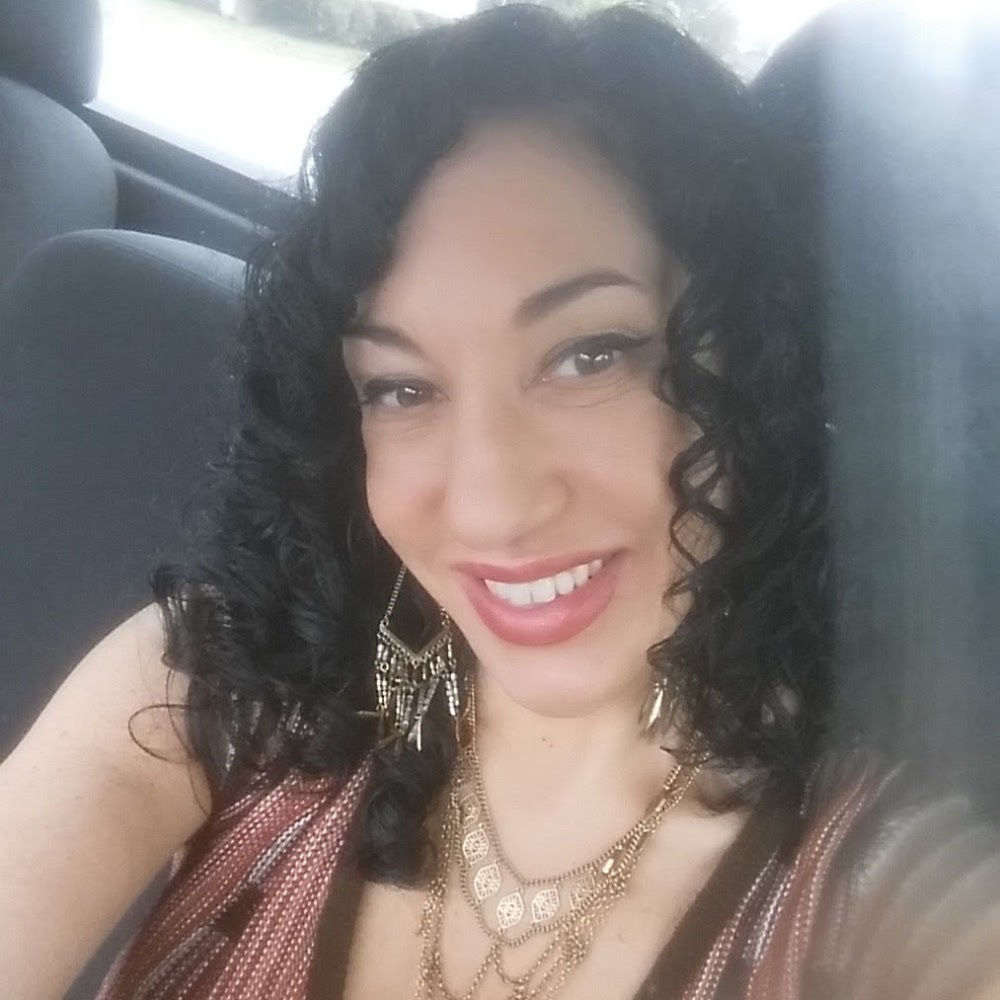 Meet your Posher, Adrianna